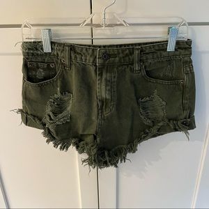 Ruby & Jenna dark green ripped shorts, size S, never worn, very good condition.